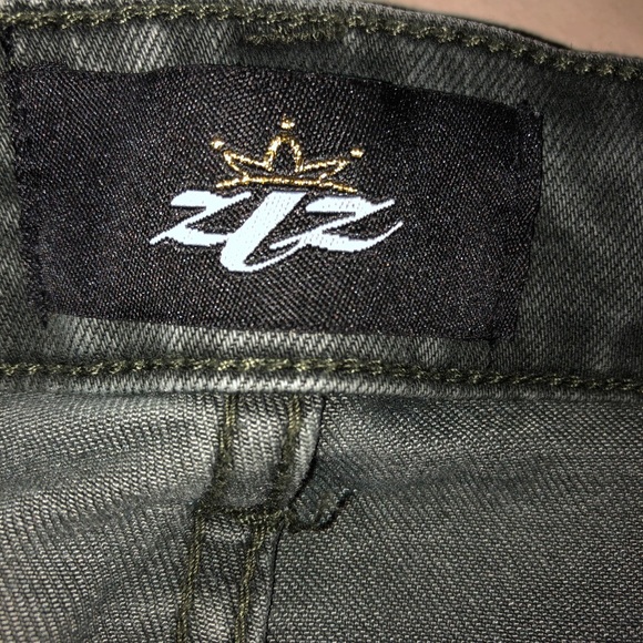 ZLZ Denim Jeans - Picture 3 of 5